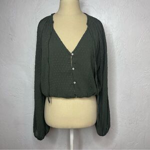 Peach Love California Green Puff Sleeve Top Size Medium